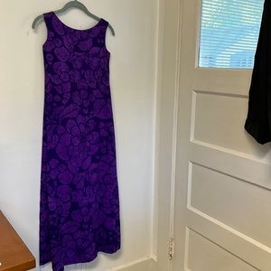 Vintage purple Hawaiian dress